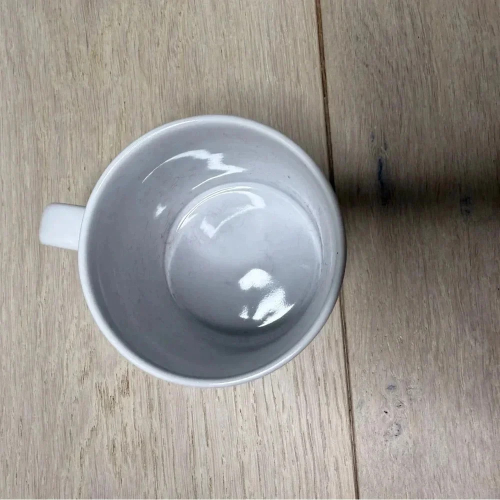 Merry Christmas Hand Painted Mug - Picture 6 of 6